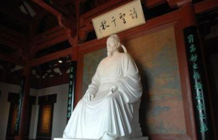 杜甫的一生到底是什么样的 是豪壮的,也是悲情的